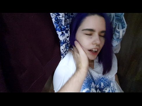 ❤️ Fannt meng Schwëster am Kleederschaf an huet hatt gehollef Anal Video bei eis lb.tube-sexer-com.ru
